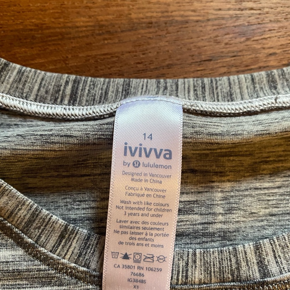 Ivivva Size 14 T-Shirt
